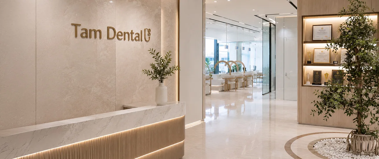 Tam Dental clinic reception and waiting area designed for international patients in Jeddah